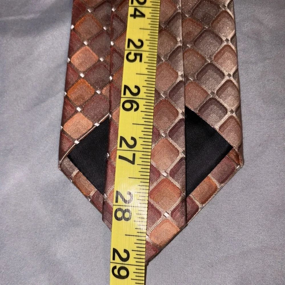 Van Heusen Silk Tie Brown/Orange/Cream‎ Geometric Design - Gorgeous in Person!
